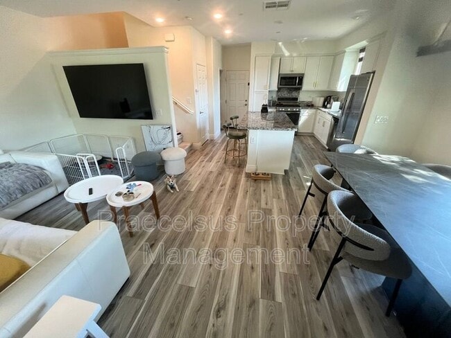 Building Photo - 2750 Sparta Rd