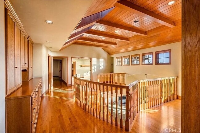 Building Photo - 811 6th St