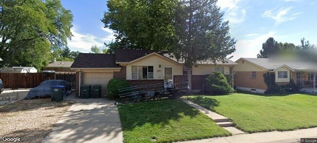 Building Photo - 1825 S Yuma St