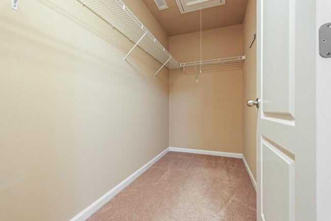 Building Photo - 1010 Chelsey Way