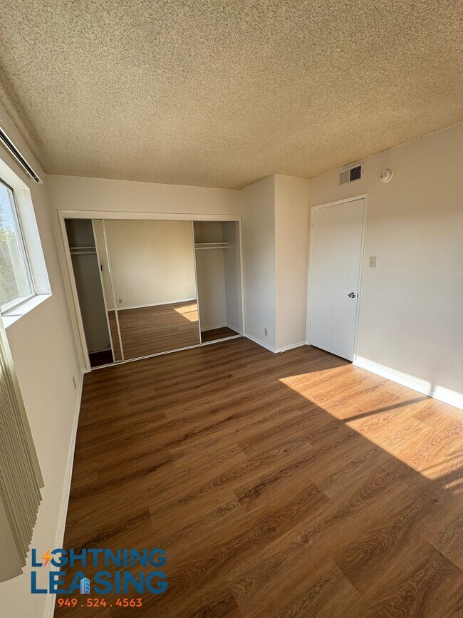 Building Photo - 4737 Orion Ave