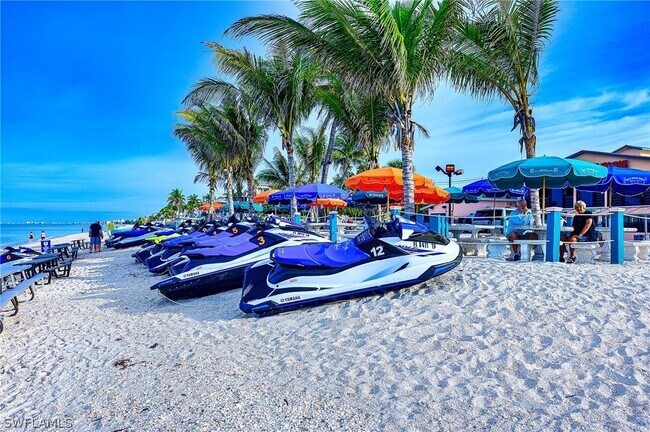 Building Photo - 8735 River Homes Lane