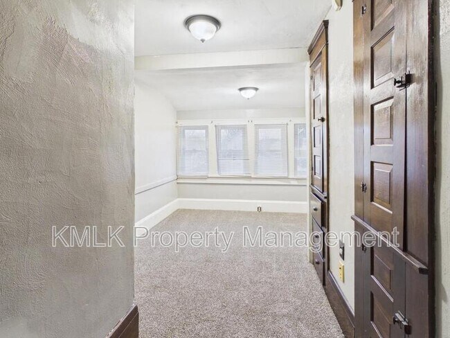 Building Photo - 1159 Carey Ave