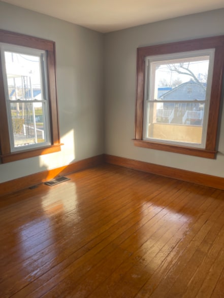 Building Photo - 2309 Wilmer St