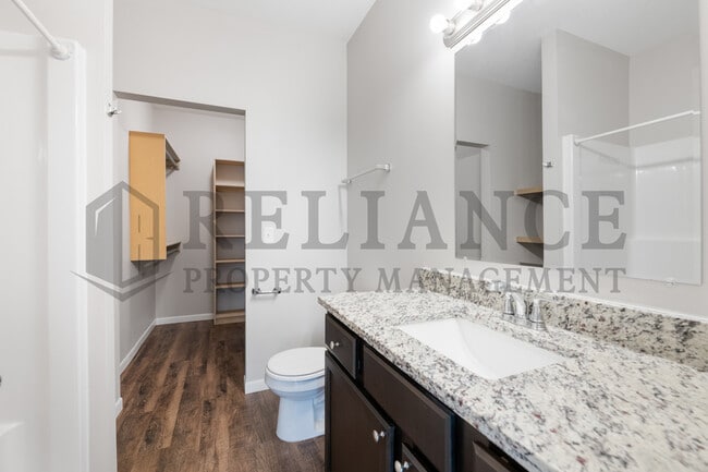 Building Photo - 1615 E Horstmann Ct