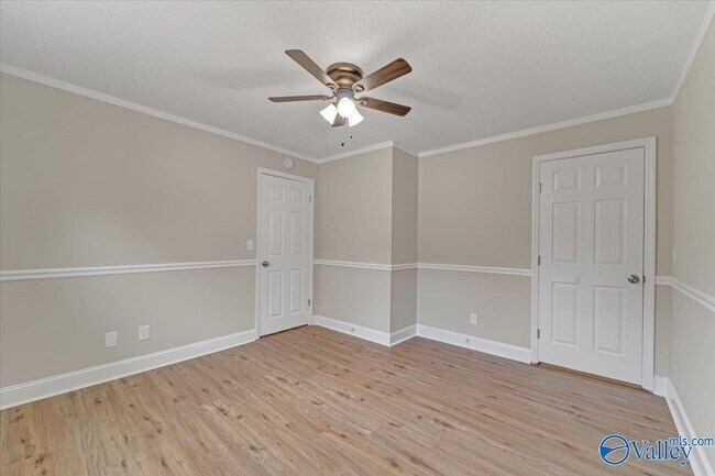 Building Photo - 117 Mandy Dr