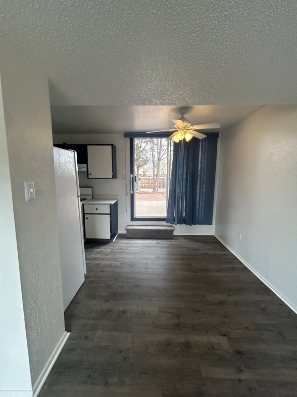 Building Photo - 2530 Taylor Ln