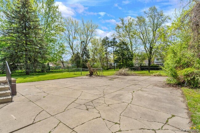 Building Photo - 18792 Old Homestead Dr