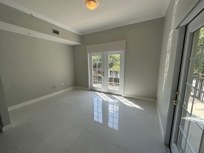 Building Photo - Iconic 2 story corner condo at the Terraces of Celebration. Completely renovated 2 Bedroom, 2 Bat...