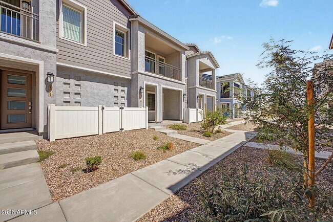 Building Photo - 8149 E Petunia Ave