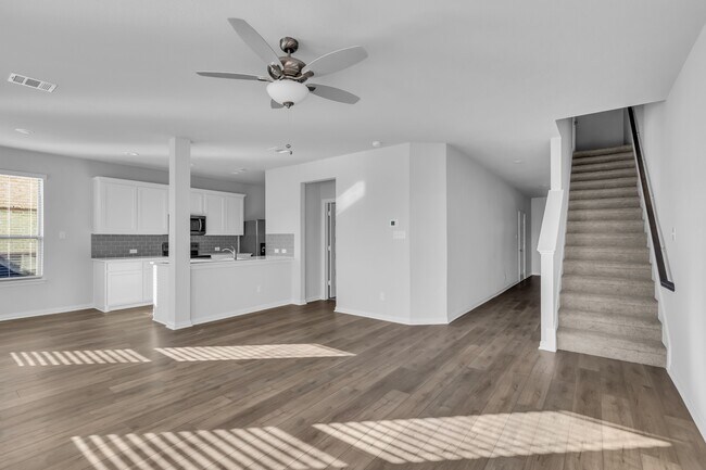 Building Photo - 6915 Yellow Hammer Wy