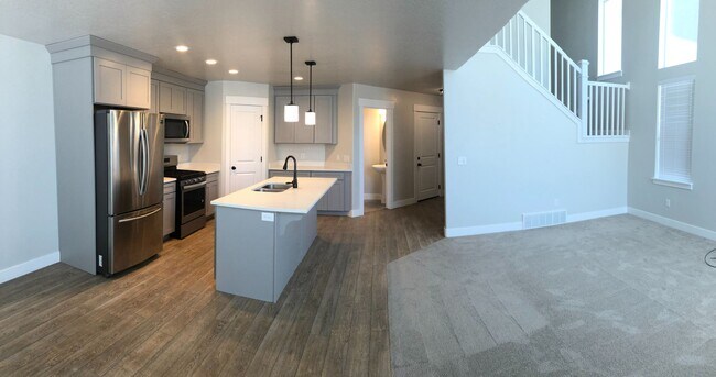 Building Photo - AMAZING HOME IN SOUGHT AFTER EXCHANGE DEVELOPMENT W/ 2 CAR GARAGE