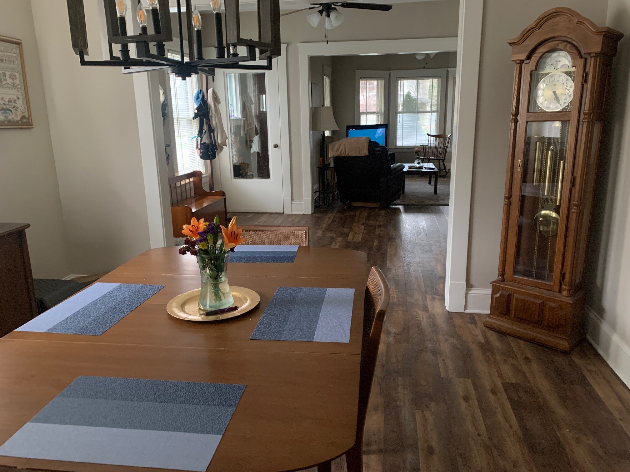Open floor plan - 1439 W Clifton Blvd