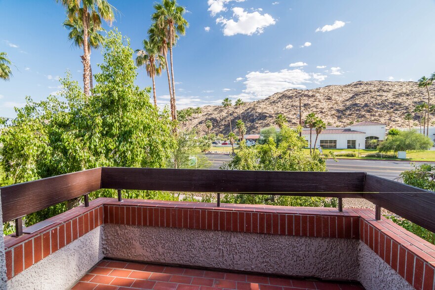 Building Photo - 2601 S Broadmoor Dr