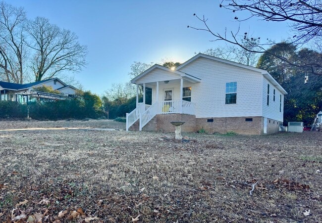 Building Photo - 513 N Elizabeth Ave