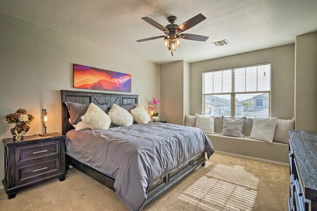 Building Photo - 8790 W Hayward Ave