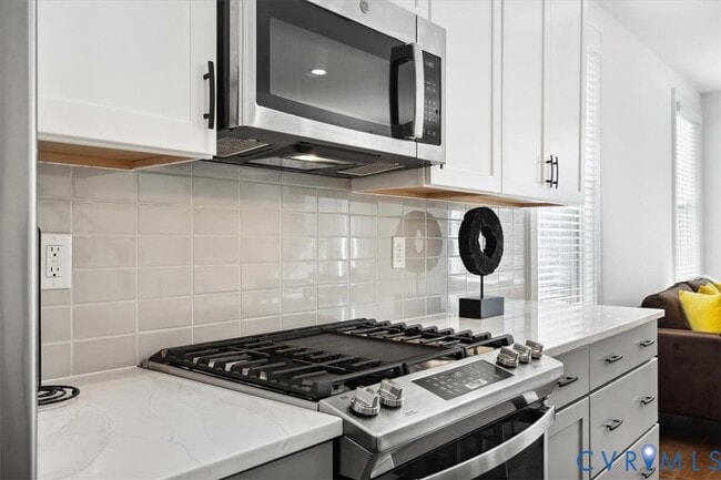 Building Photo - 1722 Old Brick Rd