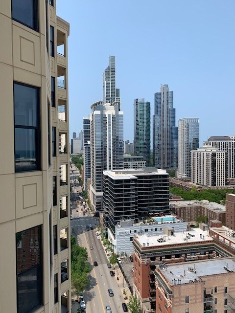 Building Photo - 1464 S Michigan Ave