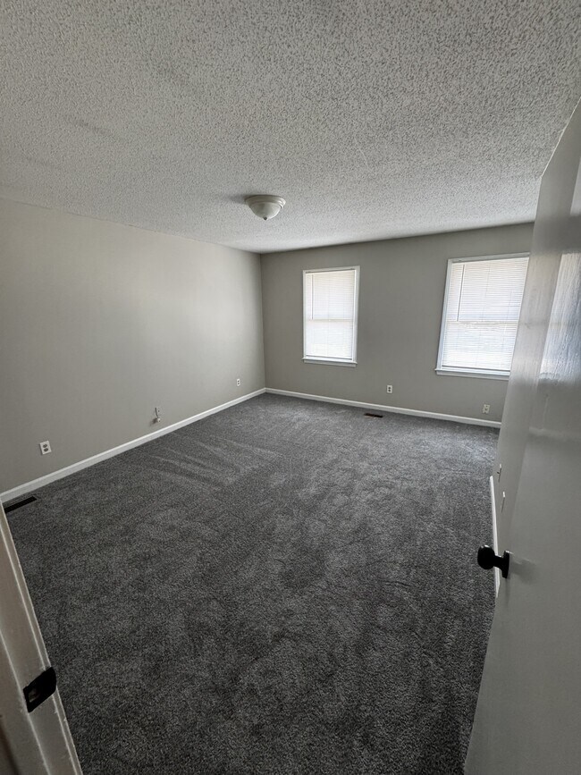 Building Photo - 11 Althea Cir