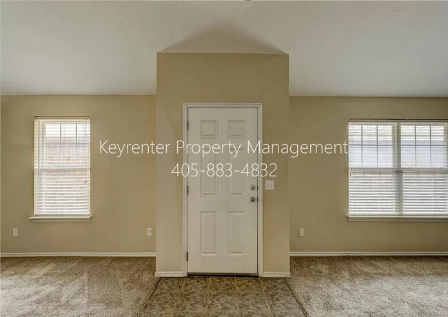 Building Photo - Gorgeous 3 bedroom 2 Bath and 2 Car Home in the Heart of Yukon