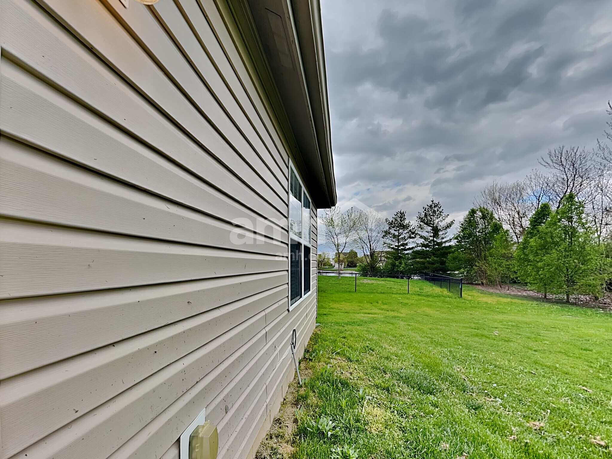 Building Photo - 937 Heatherwood Dr