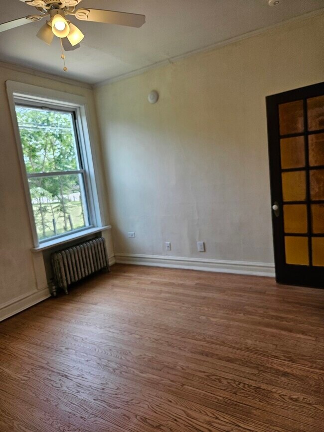 Building Photo - 4751 S Forrestville Ave