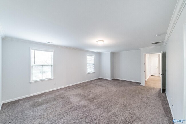 Building Photo - 15036 Lakeside Trail SW