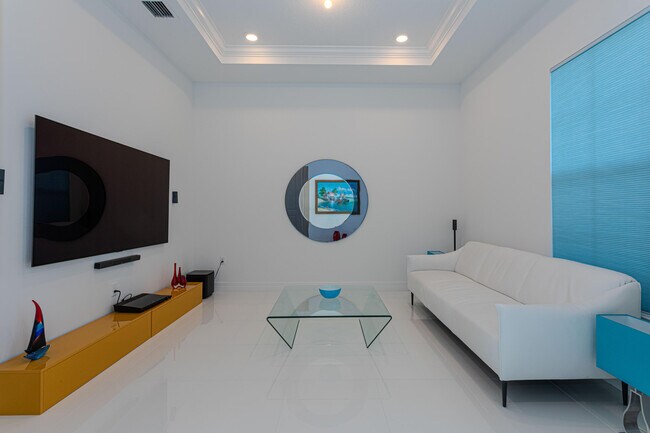Building Photo - 10815 Stellar Cir