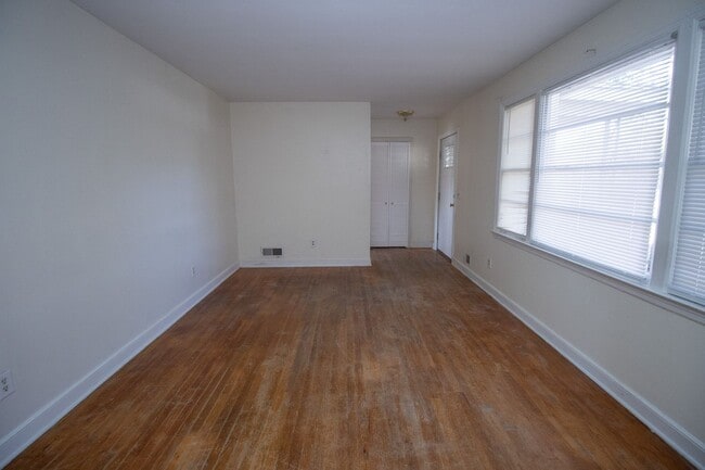 Building Photo - Charming 3-Bedroom Brick Home in Cayce