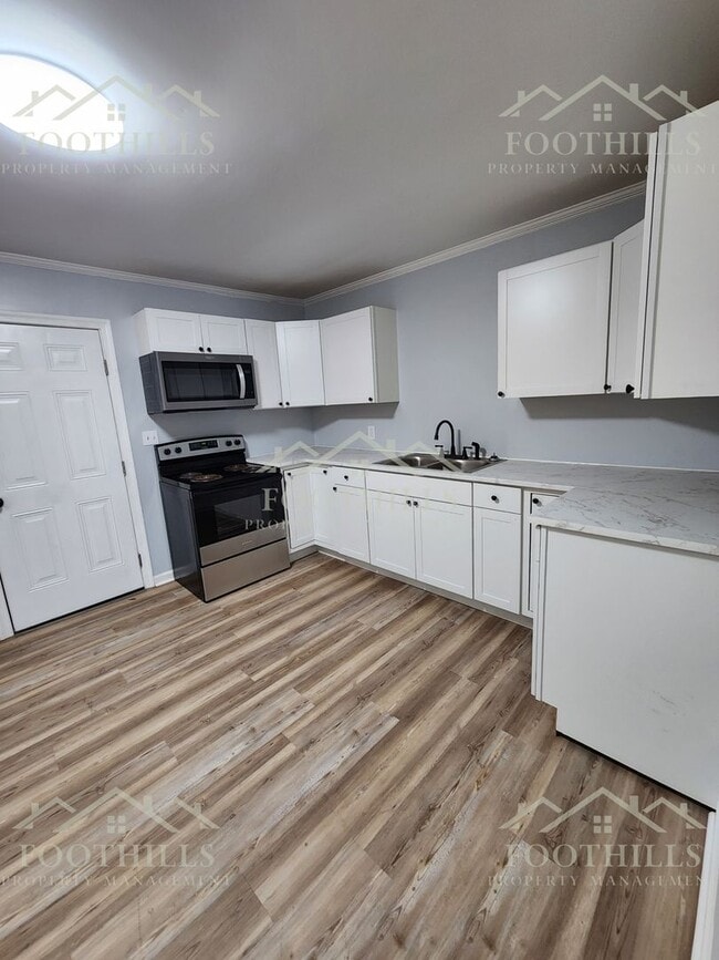Building Photo - 3311 Berry Ln