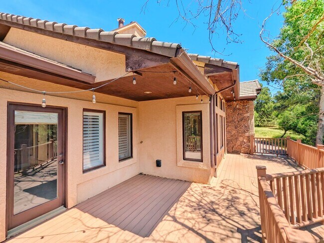 Building Photo - Beautiful Home In Monument