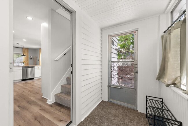 Building Photo - 19620 Ormiston Ave