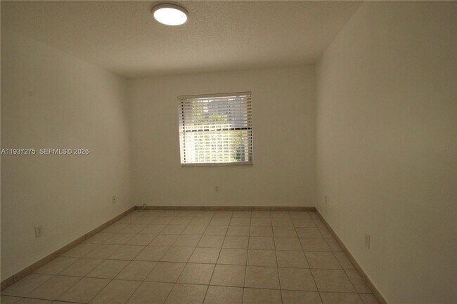 Building Photo - 7668 SW 152nd Ave