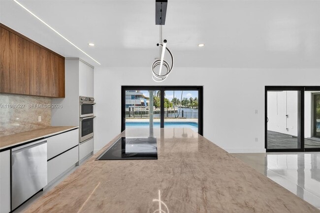 Building Photo - 607 Layne Blvd