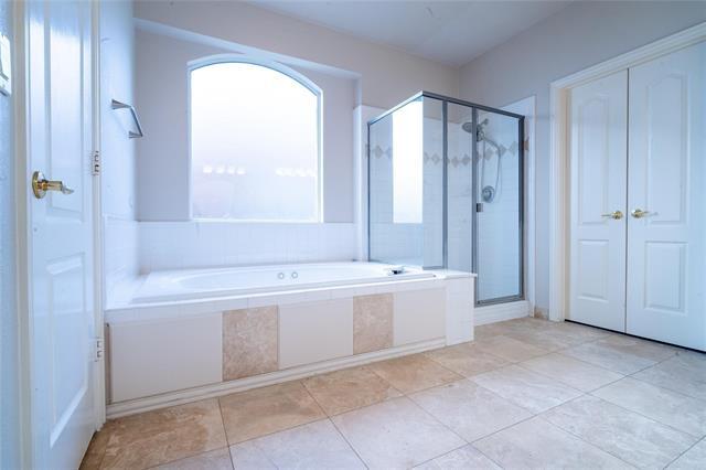 Building Photo - 4620 Hinton Dr