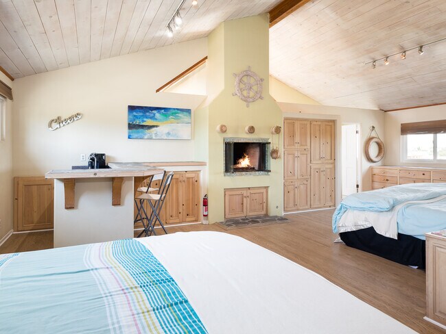 Building Photo - 416 Virginia St