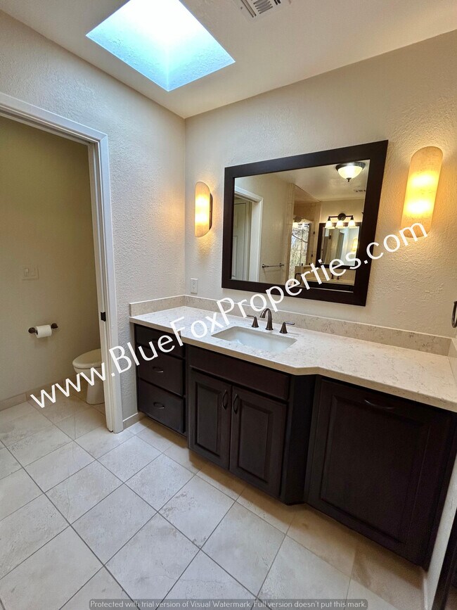 Building Photo - 4340 E Cerrada Del Charro