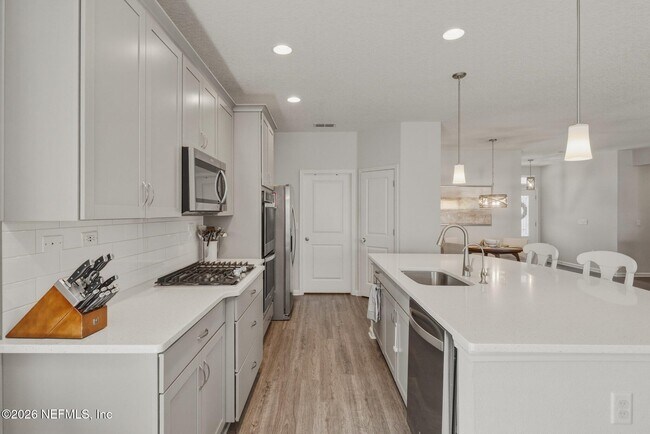Building Photo - 85457 Amaryllis Ct