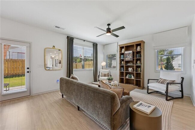 Building Photo - 180 Hensley Pk Ln