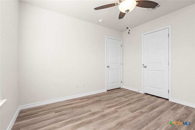 Building Photo - 106 Levi Court