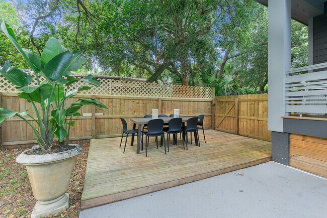 Building Photo - 52 Florida Ave