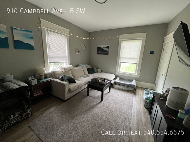 Building Photo - 910 Campbell Ave SE