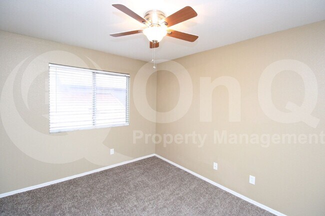 Building Photo - 5326 W Taro Ln