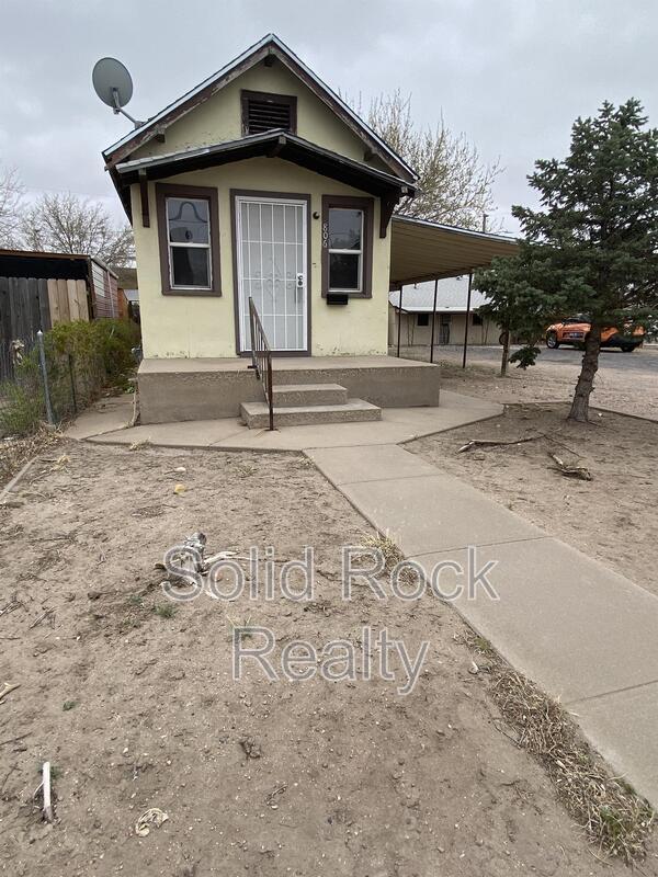 Primary Photo - 806 E Mesa Ave