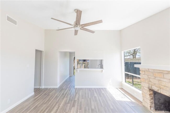 Building Photo - 10309 Burmaster Ln