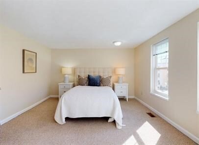 Building Photo - 137 Glenville Ave