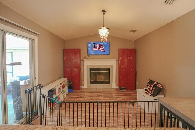 Building Photo - 205 Gerona Rd