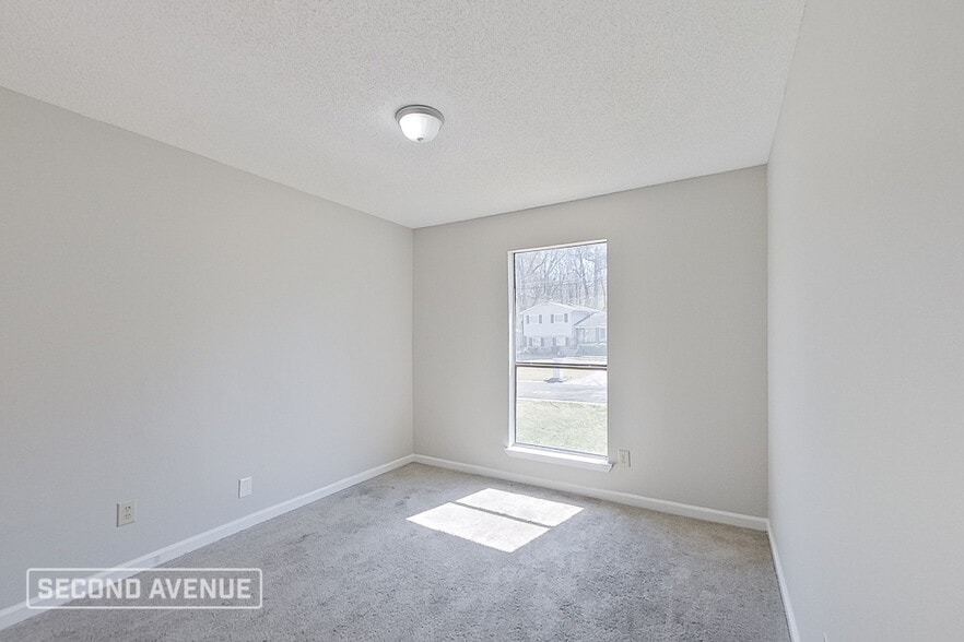 Building Photo - 434 15th Terrace NW