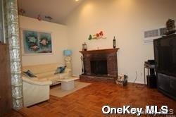 Building Photo - 26 Romana Dr