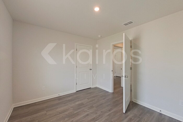 Building Photo - 339 Ironwood Ct